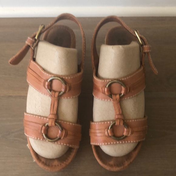 Preloved. 7.5 Lucky Rima wedge - Picture 2 of 8